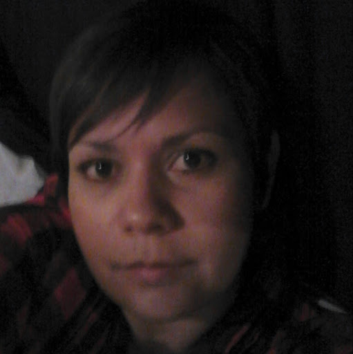 Laura Nevarez Photo 14