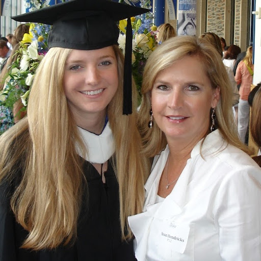 Susan Hendricks Photo 17