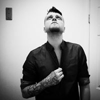 Nathan Riddle Photo 17