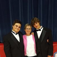 Julie Booth Photo 13