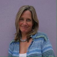Julia Holland Photo 31