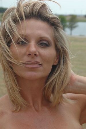 Stacy Roberts Photo 6