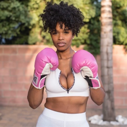 Tia Carter Photo 27