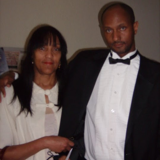 Debra Lewis Photo 10