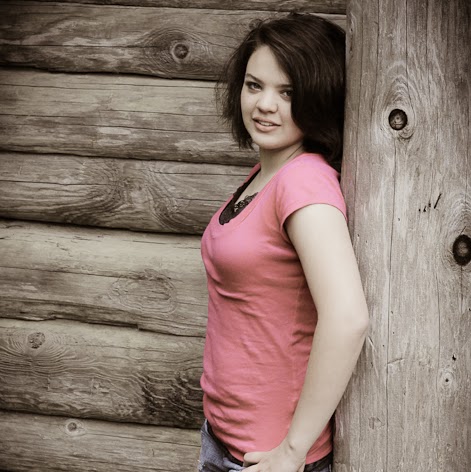 Leah Gallagher Photo 15