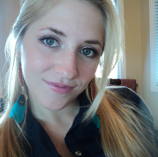 Haley Robinson Photo 37