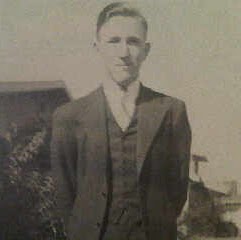 Aaron Mueller Photo 32
