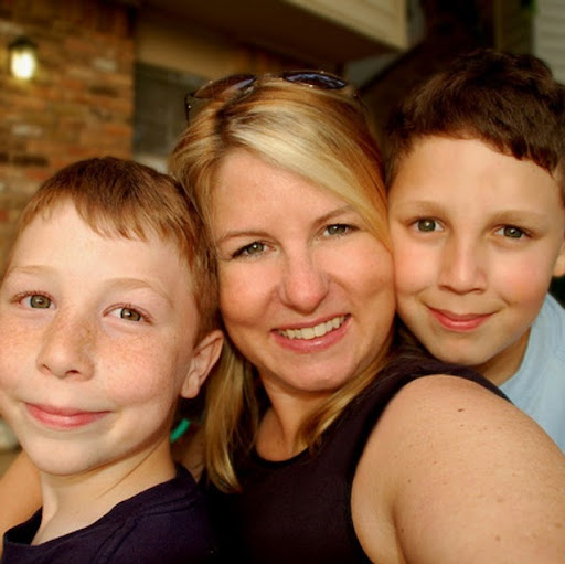 Lisa Green Photo 48
