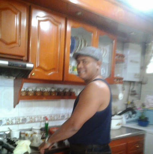 Hector Brito Photo 8