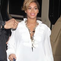 Barbara Knowles Photo 22