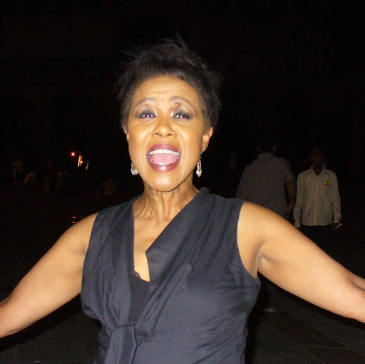 Cynthia Chambers Photo 23