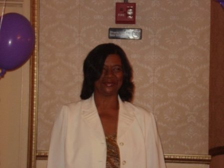 Geraldine Robinson Photo 9