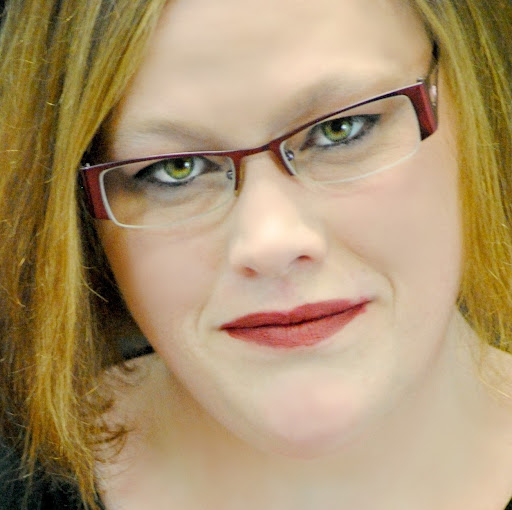 Amy Gardner Photo 25