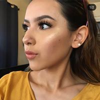 Elizabeth Vasquez Photo 8