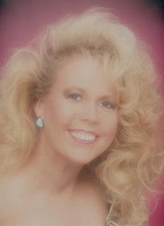 Rebecca Bates Photo 34