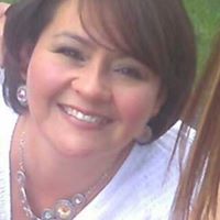 Claudia Robles Photo 17