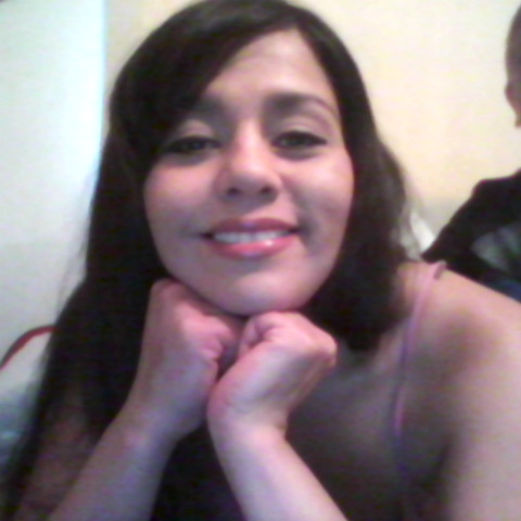 Angie Valdez Photo 15