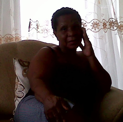 Mary Louis Photo 23