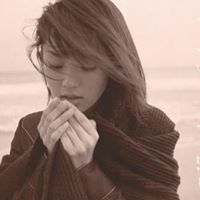Julie Min Photo 10