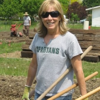 Roberta Richards Photo 30