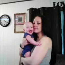 Kimberly Hughes Photo 41