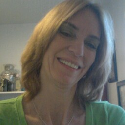 Martha Elliott Photo 43