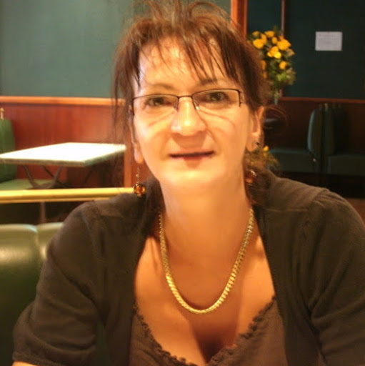 Christine Moreno Photo 28