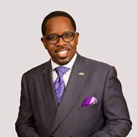Derrick Collins Photo 36