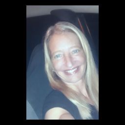 Arlene Thompson Photo 34