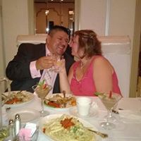 Debra Tucker Photo 15