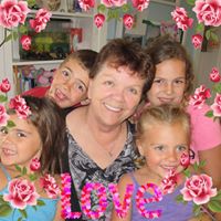 Gloria Perry Photo 6