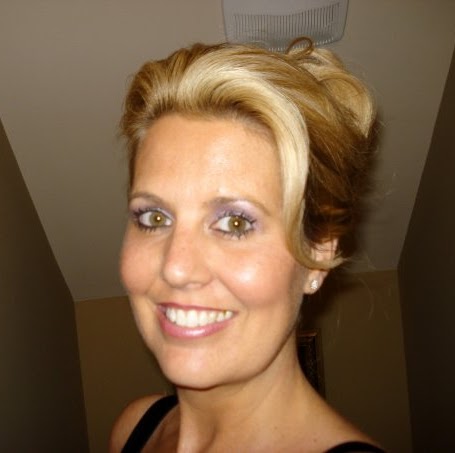 Adrienne Ellis Photo 33
