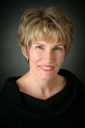 Deborah Reynolds Photo 9