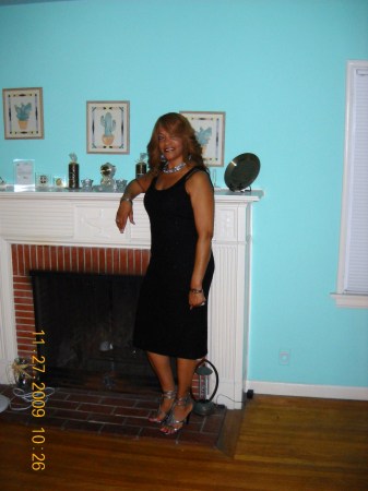 Renee Allen Photo 30