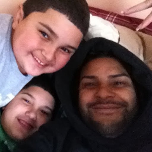 Alejandro Colon Photo 12
