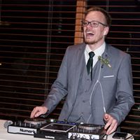 Timothy Elliott Photo 21