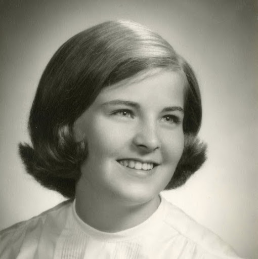 Ellen Regan Photo 20