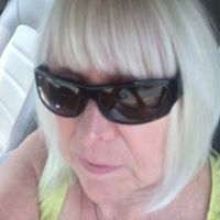 Cynthia Hurst Photo 31