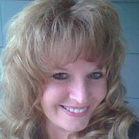 Vicki Clark Photo 37