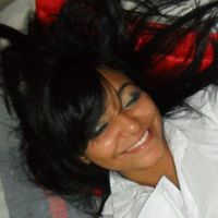 Elizabeth Carvalho Photo 17