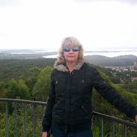 Ruth Reynolds Photo 16