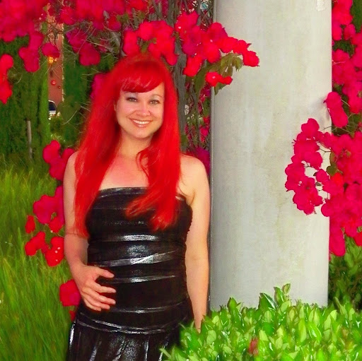 Angela Jacobsen Photo 12