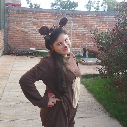Lorena Villalobos Photo 33