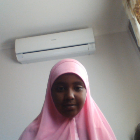 Anisa Ali Photo 10