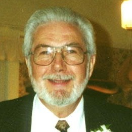Robert Stephens Photo 15