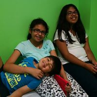 Claudia Robles Photo 23