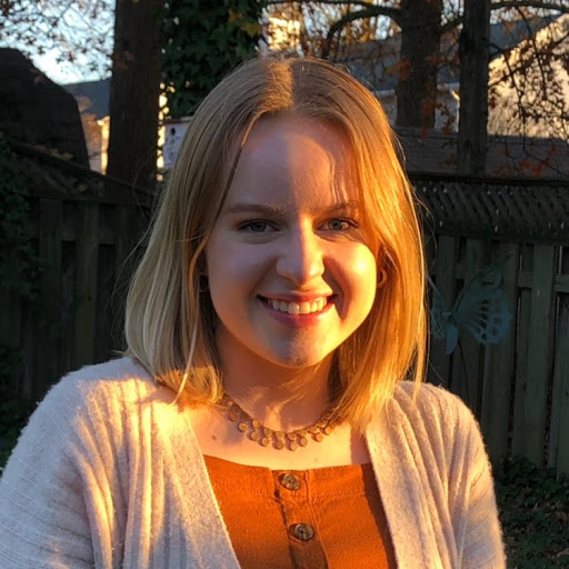 Anna Johnson Photo 12