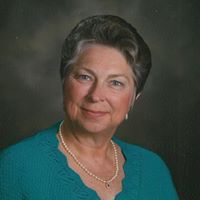 Elizabeth Skaggs Photo 12