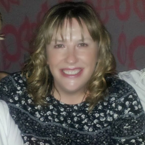 Elizabeth Conway Photo 48