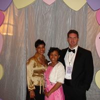 Kimberly Frizzell Photo 17